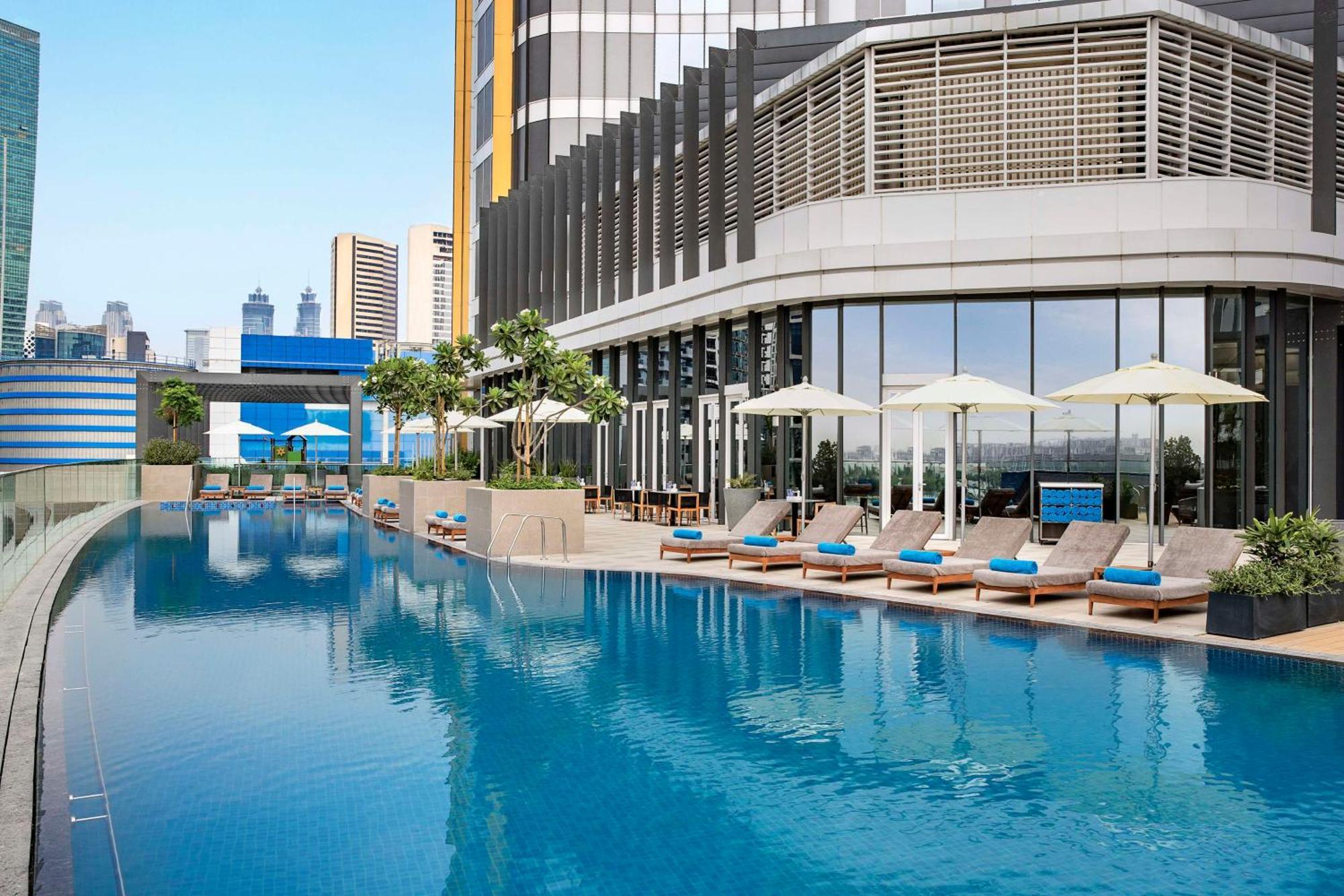 Hilton Garden Inn Dubai Business Bay Bagian luar foto
