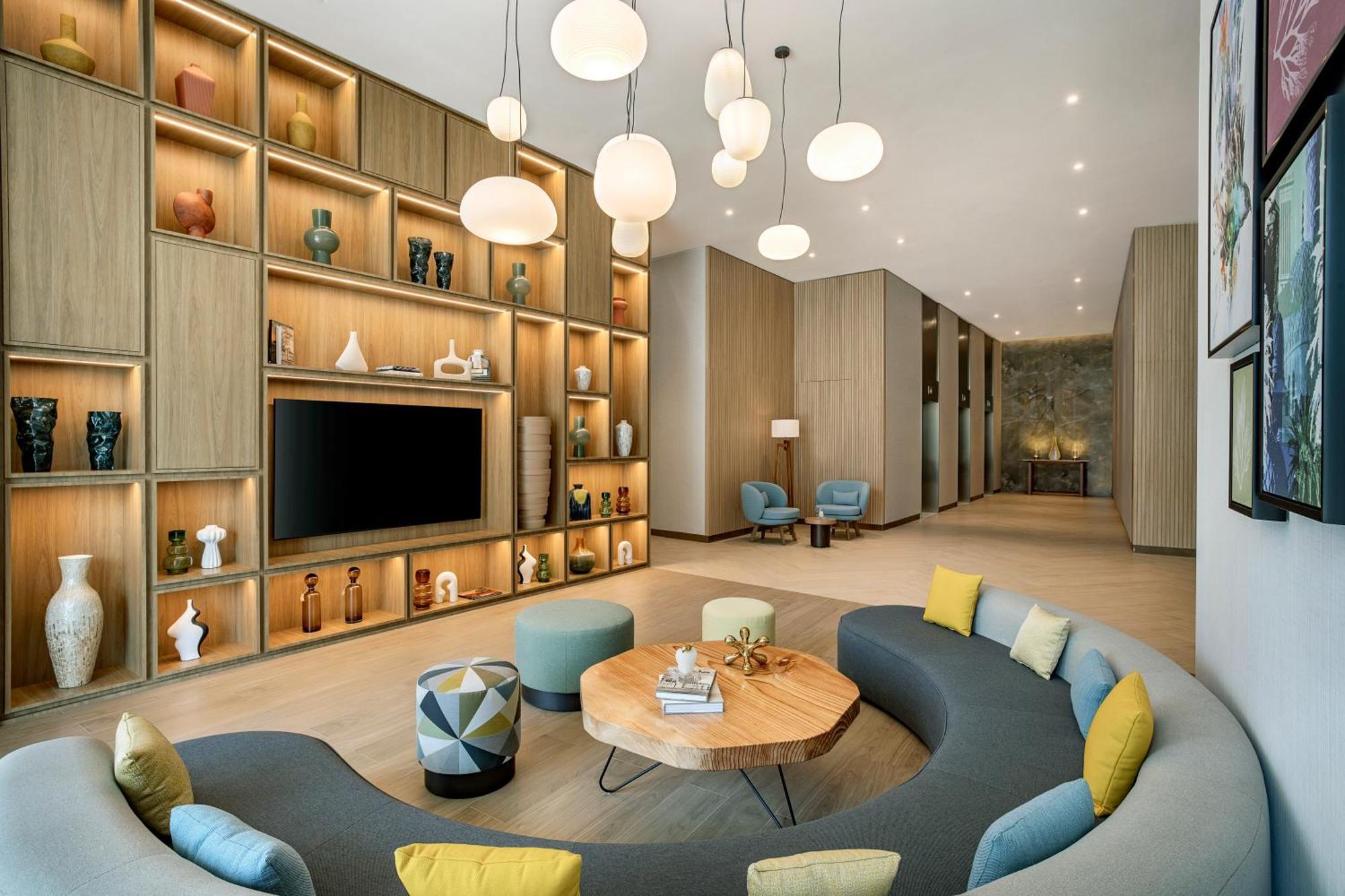 Hilton Garden Inn Dubai Business Bay Bagian luar foto