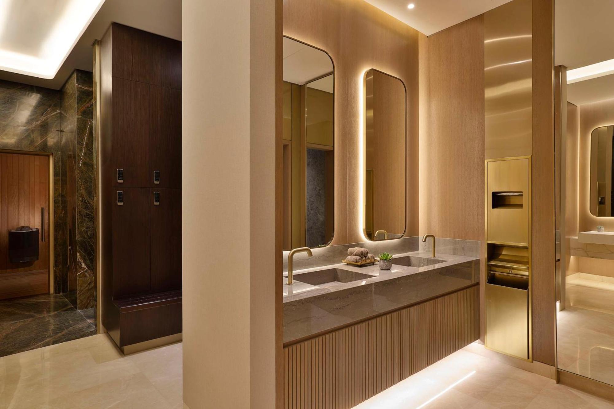 Hilton Garden Inn Dubai Business Bay Bagian luar foto